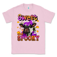 Bubblegum Pink sweet and spooky halloween cow Classic Tee - Jasminsmagicworld