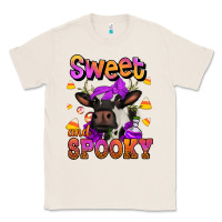 Natural sweet and spooky halloween cow Classic Tee - Jasminsmagicworld