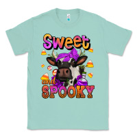Seafoam sweet and spooky halloween cow Classic Tee - Jasminsmagicworld