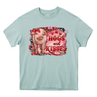 Arona valentine's day pig hogs and kisses Heavy Core Tee - RanaPortraitStore
