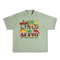 Oil Green cinco de mayo with pepper and sombrero Urban Heavy Tee - Artiststas
