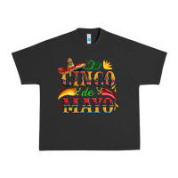 Pigment Black cinco de mayo with pepper and sombrero Urban Heavy Tee - Artiststas
