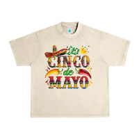 Sandshell cinco de mayo with pepper and sombrero Urban Heavy Tee - Artiststas
