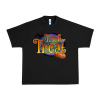 Black trick or treat white Urban Heavy Tee - JahusDesignShop
