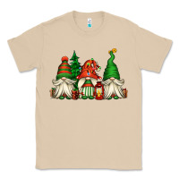 Mushroom christmas gnomes Classic Tee - Jasminsmagicworld