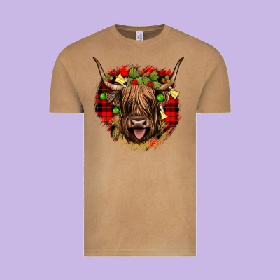 Highland Cow  Christmas Vintage Tee Designed By Jahusdesignshop