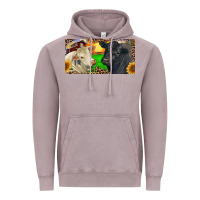 Vintage Zinc Charolais Bull And Black Angus Bull With Farm Vintage Hoodie - RanaPortraitStore