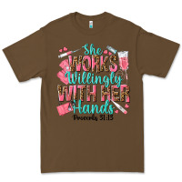 Cacao she works willingly with her hands Premium Tee - texasbilliewilder