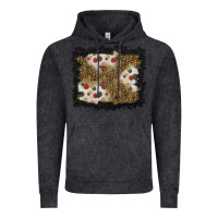 Vintage Arctic christmas mistletoe background Vintage Hoodie - BundleAndBundleShop
