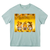 Arona bumble bee gnomes Heavy Core Tee - Zillion Design Studio