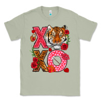 Matcha xoxo with tiger Classic Tee - NancyCooperArtShop