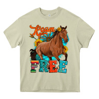 Mossy roam free galloping Heavy Core Tee - Artiststas