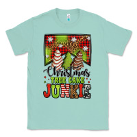 Seafoam Christmas tree cake junkie Classic Tee - Jasminsmagicworld