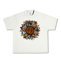Pistachio cowhide leopard aztec sunflower Urban Heavy Tee - Artiststas