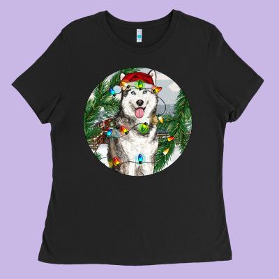 Ladies Tee husky and farm ornament