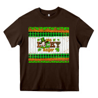 Chocolate Brown st patricks one lucky heifer Heavy Core Tee - Artiststas