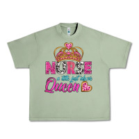 Oil Green nurse a title just above queen Urban Heavy Tee - BundleAndBundleShop