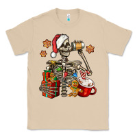 Mushroom christmas skeleton coffee Classic Tee - Jasminsmagicworld