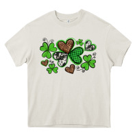 Cream western st patricks day shamrocks and hearts Heavy Core Tee - Artiststas