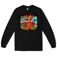 Black hot coco christmas highland cow with background Long Sleeve Tee - Jasminsmagicworld