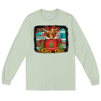 Matcha hot coco christmas highland cow with background Long Sleeve Tee - Jasminsmagicworld