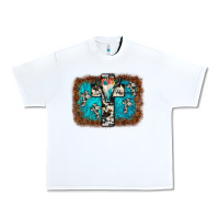 White bull skull cross backgraund Urban Heavy Tee - JahusDesignShop