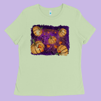 Ladies Tee Halloween Pumpkin Cobweb Background