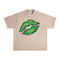 French Oak St. Patrick's Day Lip Urban Heavy Tee - Jasminsmagicworld