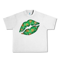 Lunar Rock St. Patrick's Day Lip Urban Heavy Tee - Jasminsmagicworld