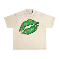 Sandshell St. Patrick's Day Lip Urban Heavy Tee - Jasminsmagicworld