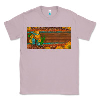 Lilac custom cowboy boots sunflowers and cactus license plate Classic Tee - Artiststas