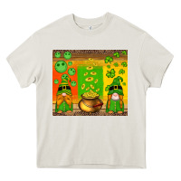 Cream st patricks gnomes and coins with shamrock Heavy Core Tee - Artiststas