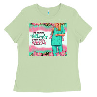 Matcha she works willingly with her hands blonde nurse Ladies Tee - RanaPortraitStore