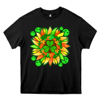 Black sunflower with st patricks smiley face and shamrock with glitter Heavy Core Tee - Artiststas