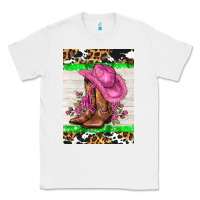 White cowgitl hat and roses Classic Tee - AdoDesignShop