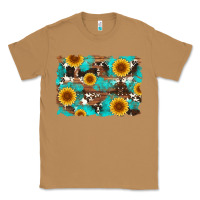 Toasted Coconut sunflower and cowhides with wood and turquoise background Classic Tee - Artiststas