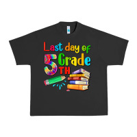 Pigment Black last day of fifth grade Urban Heavy Tee - Artiststas