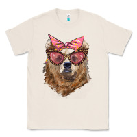 Natural mama bear with glasses and bandana Classic Tee - Artiststas