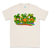 Natural st patricks day gnomes shamrock gold rainbow Classic Tee - Artiststas
