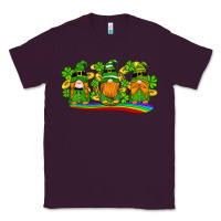 Plum st patricks day gnomes shamrock gold rainbow Classic Tee - Artiststas