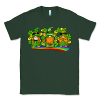 Sports Green st patricks day gnomes shamrock gold rainbow Classic Tee - Artiststas
