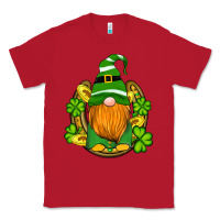 Red st patricks day gnomes horseshoe shamrock gold Classic Tee - Artiststas