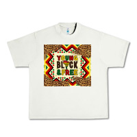 Pistachio young black and free Urban Heavy Tee - Artiststas