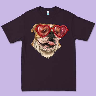 Premium Tee english bulldog with love glass