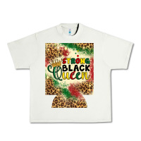 Pistachio strong black queen 12 oz can cooler (regular) Urban Heavy Tee - Artiststas