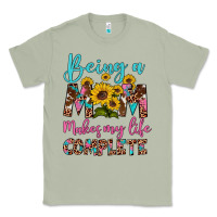 Matcha being a mom makes my life complete Classic Tee - Artiststas