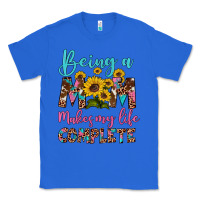 True Royal being a mom makes my life complete Classic Tee - Artiststas