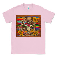 Bubblegum Pink serape sunflowers bull skull background Classic Tee - Artiststas