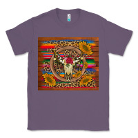 Lavender serape sunflowers bull skull background Classic Tee - Artiststas