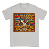 Moon Dust serape sunflowers bull skull background Classic Tee - Artiststas